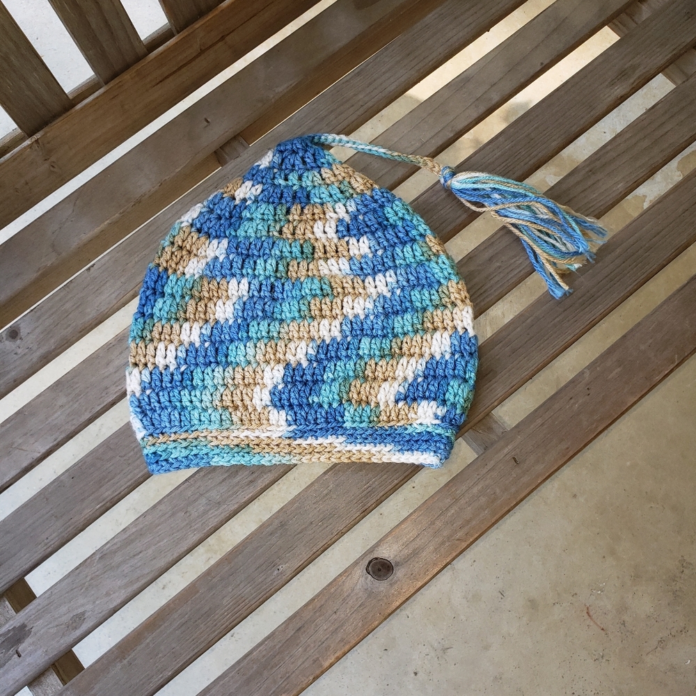 Handmade 💙 beanie - Picture 4 of 4